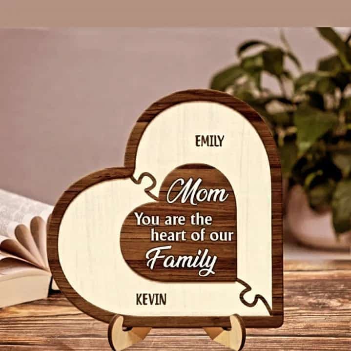 Engraved Wooden Heart Gift – Mother’s Day